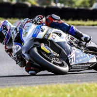 IDM Superbike 1000 in Oschersleben: Rennen 1.