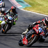 IDM Supersport 600 in Oschersleben: Rennen 1.