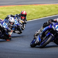 IDM Supersport 300 in Oschersleben: Rennen 1.