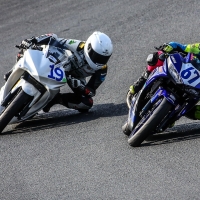 IDM Supersport 300 in Oschersleben: Rennen 1.