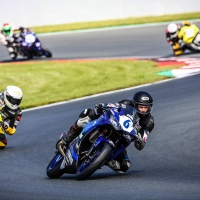 IDM Supersport 300 in Oschersleben: Rennen 1.