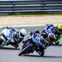 IDM Supersport 300 in Oschersleben: Rennen 1.
