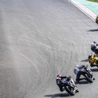 IDM Supersport 300 in Oschersleben: Rennen 1.