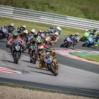 IDM SSP300 - Rennen 1 Oschersleben 2018