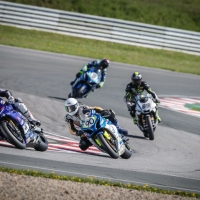 1. Rennen Der IDM Superbike 1000 in Oschersleben