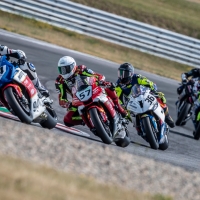 idm_speedweek_samstag_rennen1_90