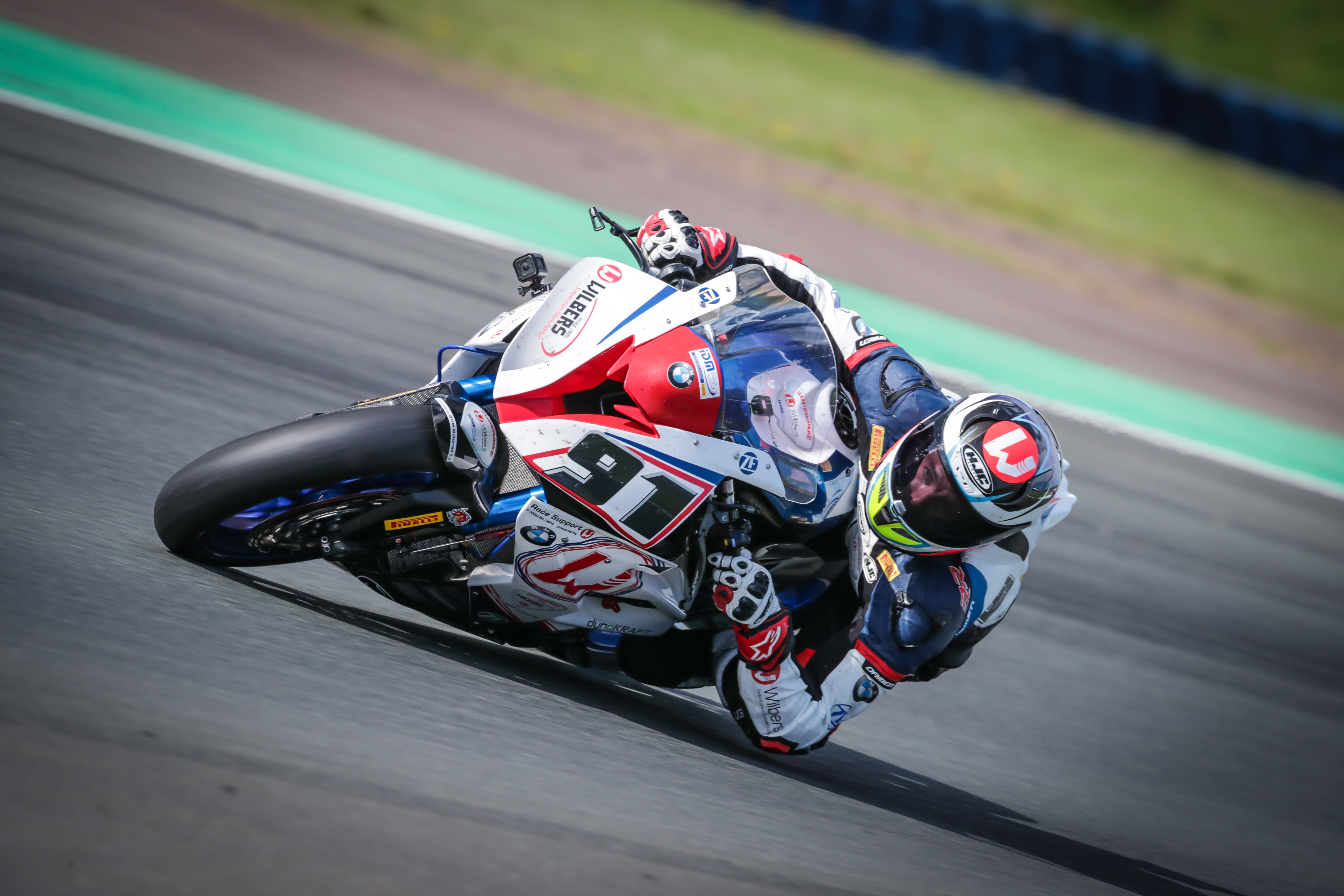 IDM Superbike 1000: Keine Bauchschmerzen bei Wilbers-BMW