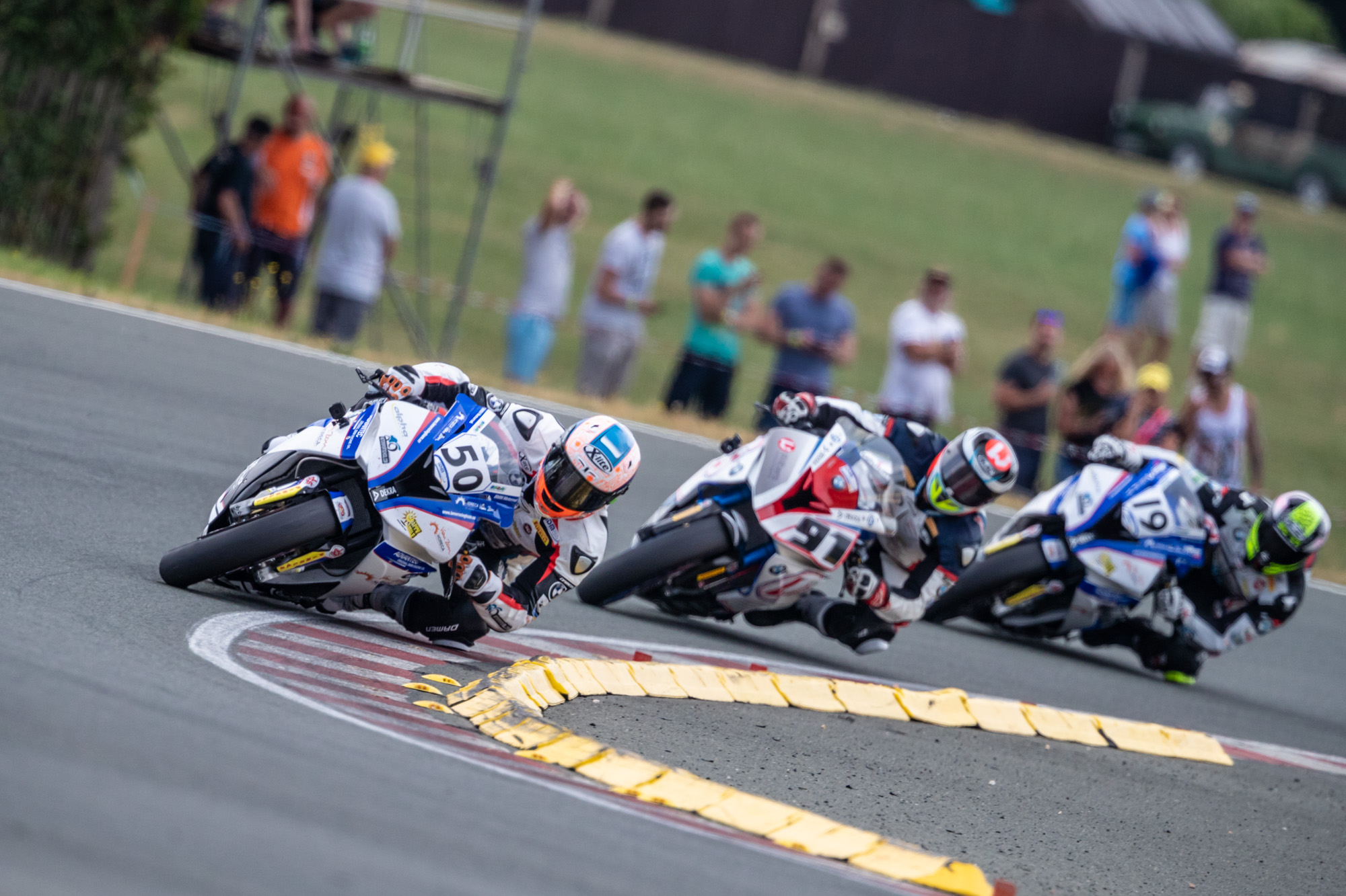 IDM Superbike 1000: Mikhalchik wieder Erster und der Bürgermeister ist entzückt