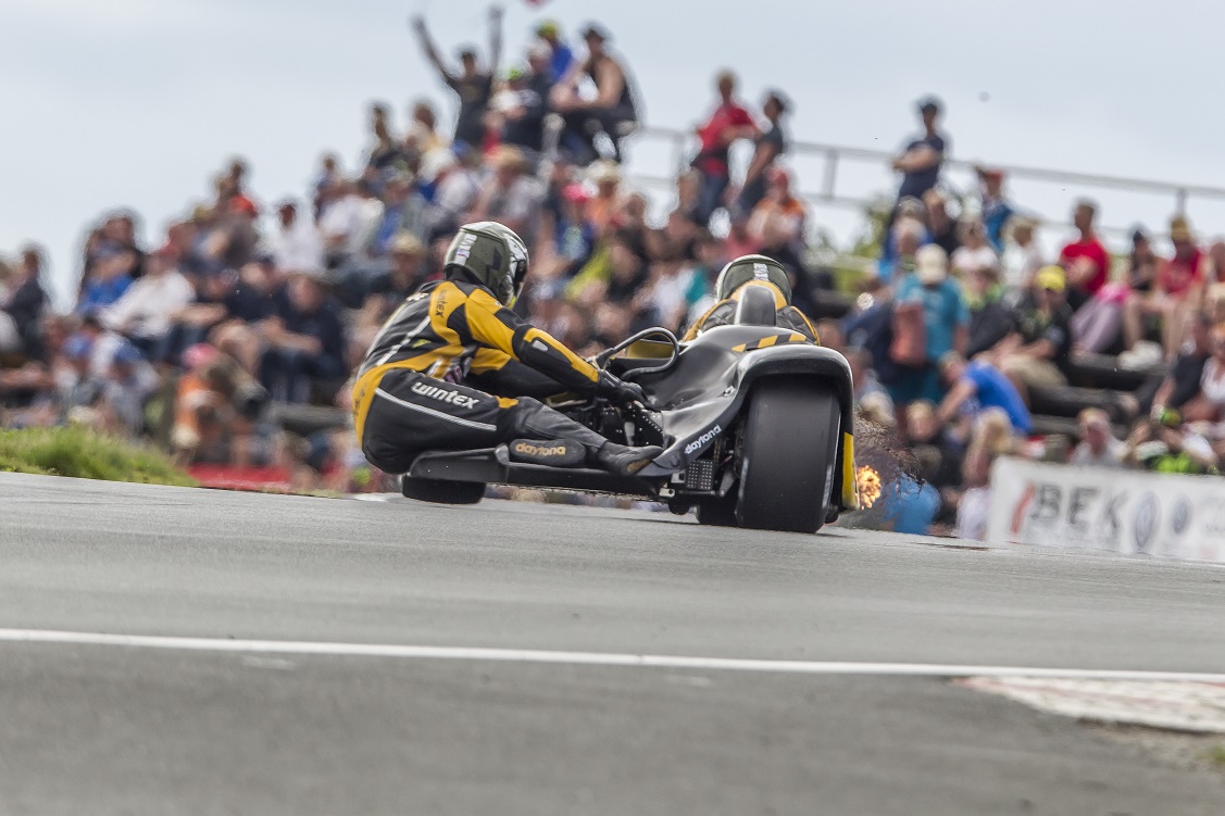 Buchhübel, Seng, Querspange: Der IDM-Tross gastiert auf der Kultstrecke Schleizer Dreieck