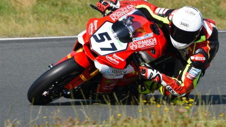IDM Superbike 1000: Kevin Sieder und Sepp Buchner behalten die Nerven