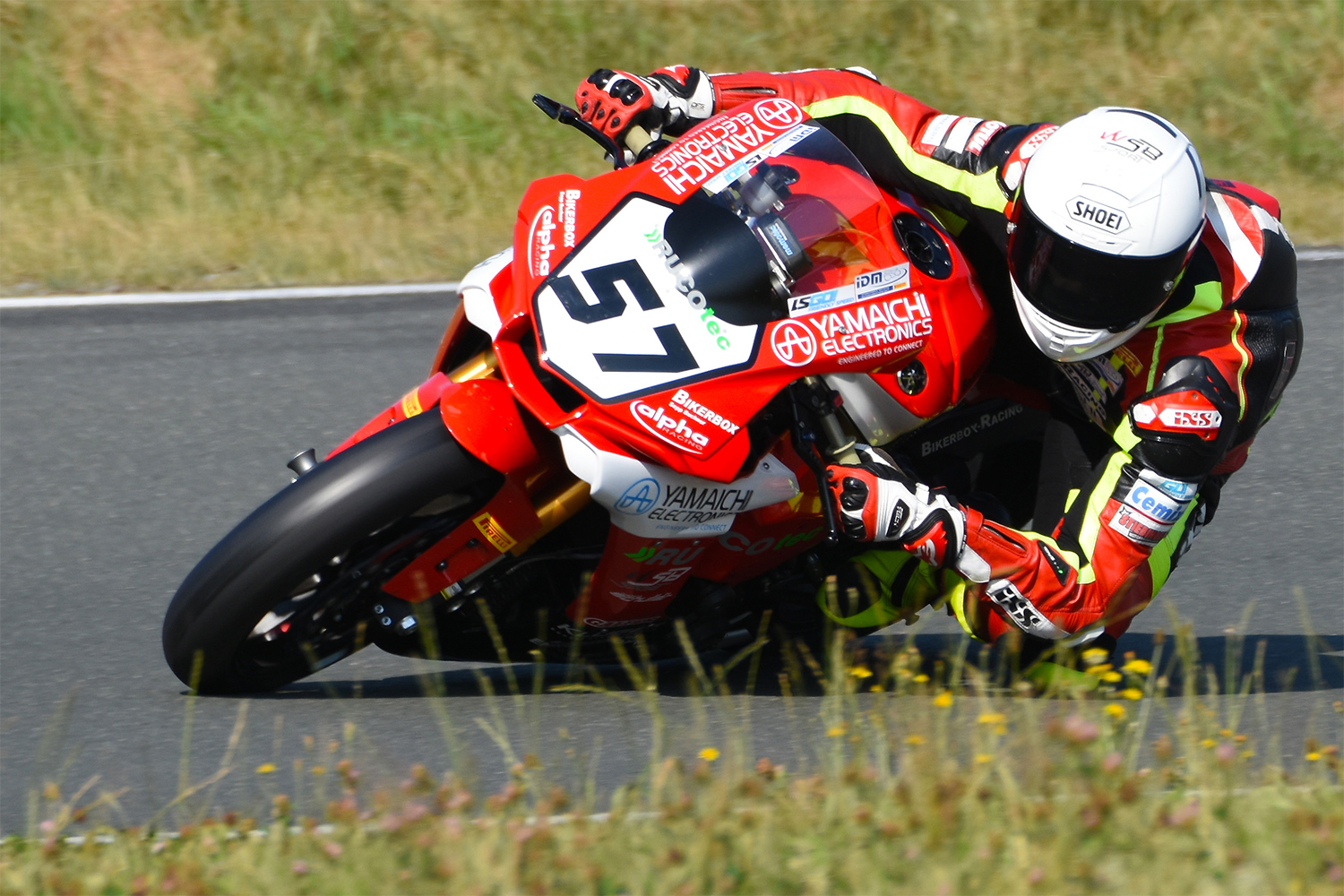 IDM Superbike 1000: Kevin Sieder und Sepp Buchner behalten die Nerven