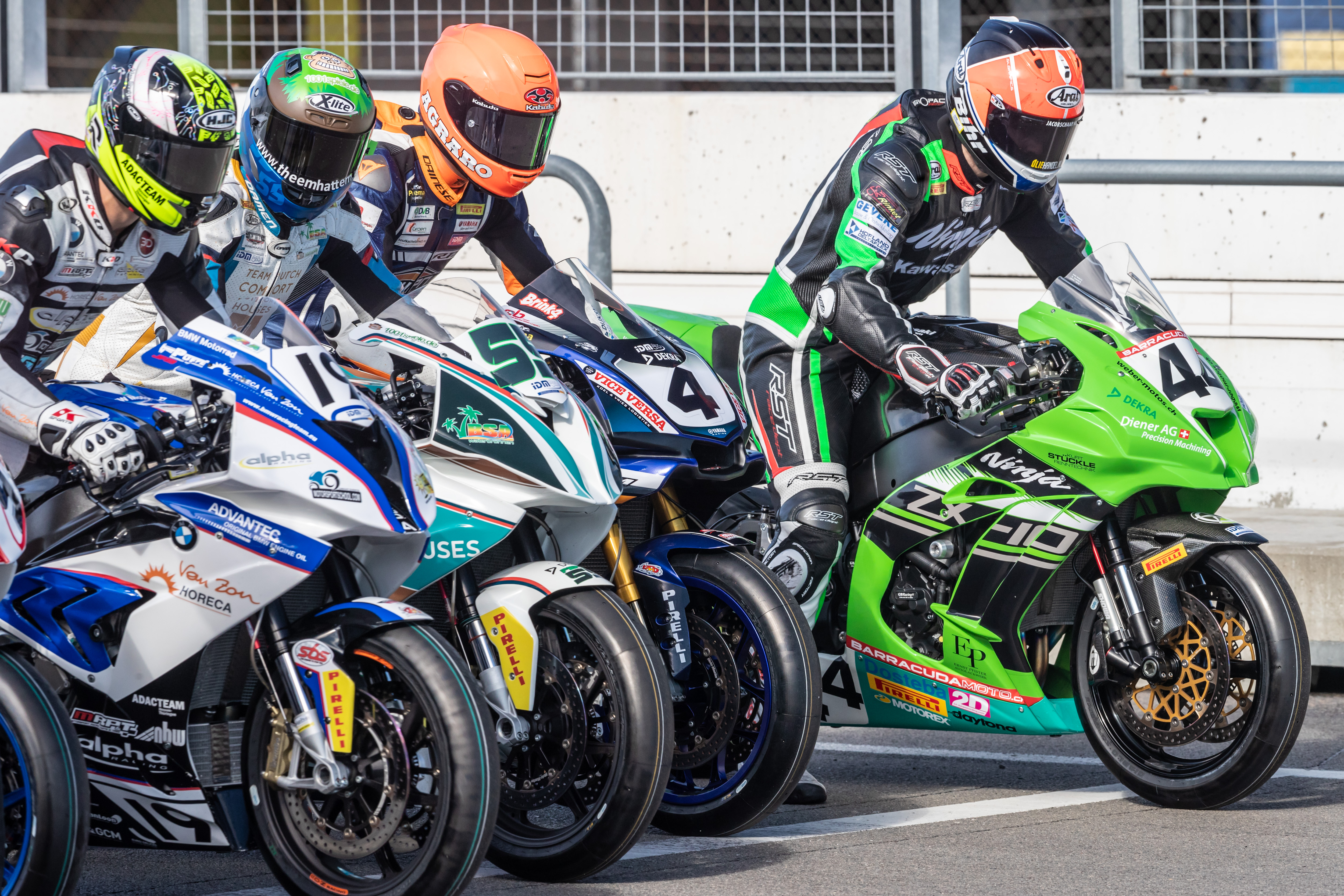 IDM Superbike 1000: Mikhalchik auf Pole und de Boer nutzt seine einzige Chance