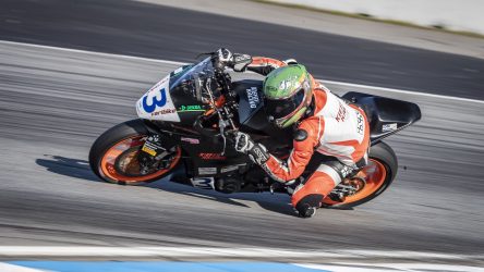IDM Supersport 300: Favorit Toni Erhard beherrscht das Qualifying in Hockenheim
