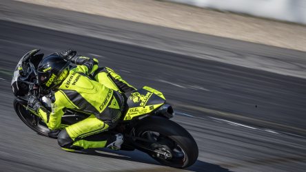 IDM Supersport 300: IDM-Leader Toni Erhard stürzt, Dion Otten wahrt seine Titelchancen