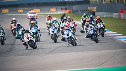 IDM Superbike 1000: Solo-Vorstellung von Mikhalchik im ersten Assen-Lauf