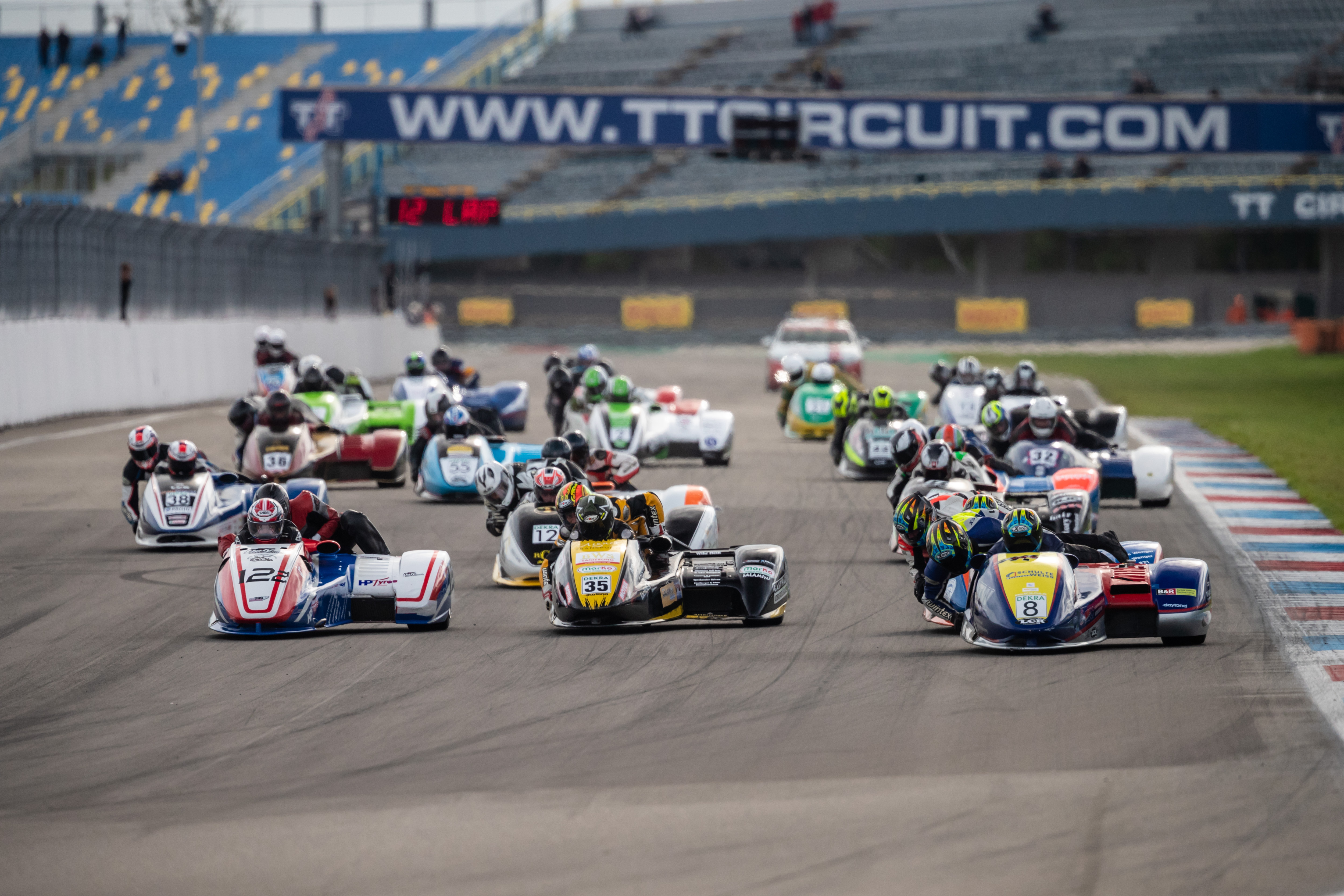 IDM Sidecar: Sattler/Neubert siegen im Samstags-Rennen und holen auf