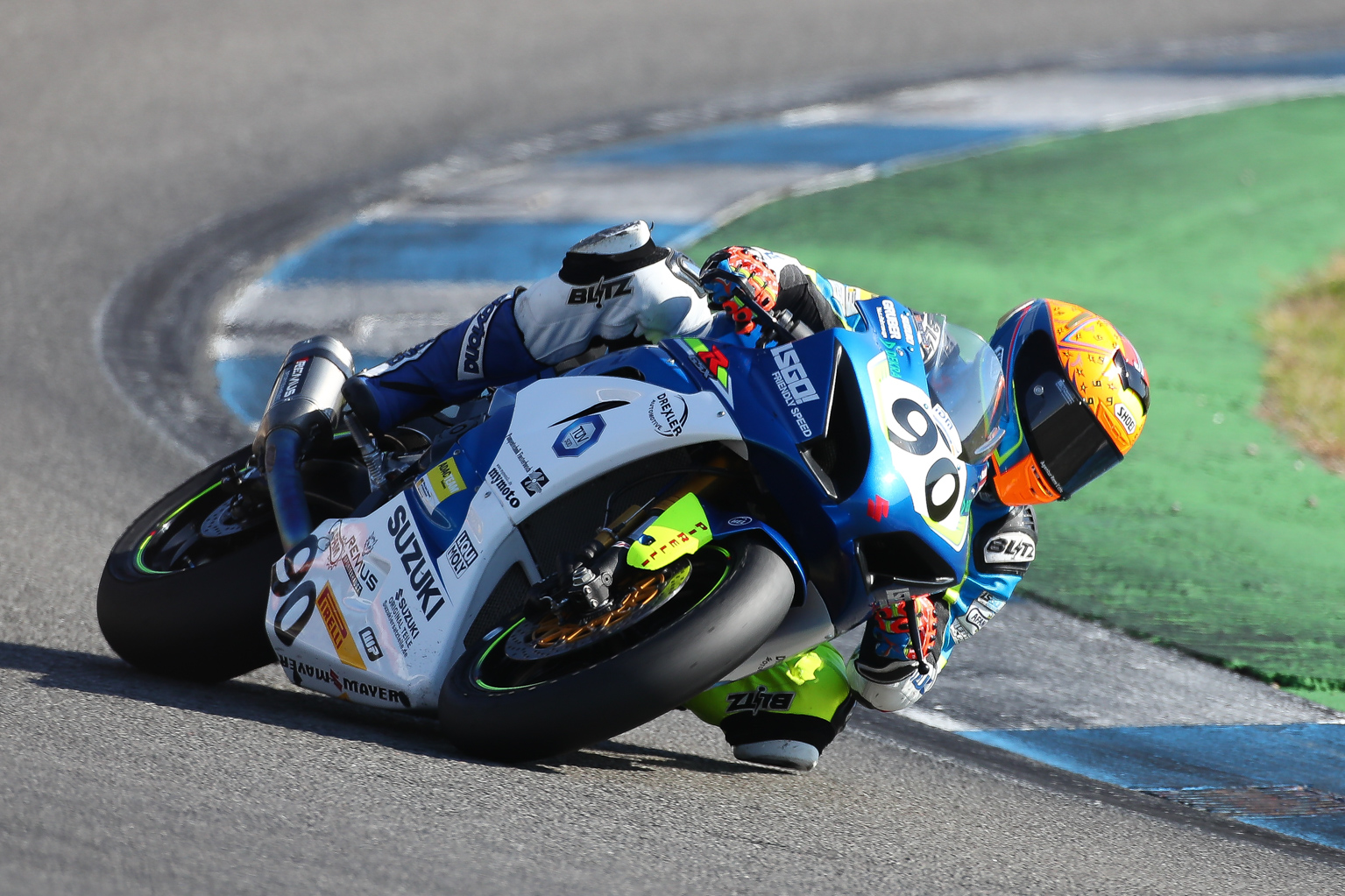 IDM Superbike 1000: Suzuki Mayer und Toni Finsterbusch gehen in die nächste Runde