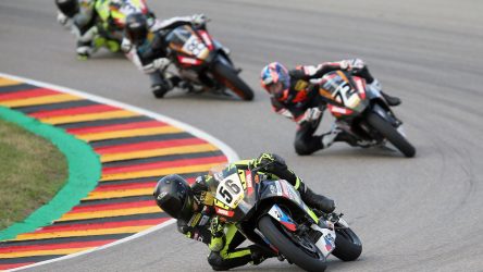 IDM Supersport 300: Der ADAC Junior Cup-Vize David Kubáň greift an