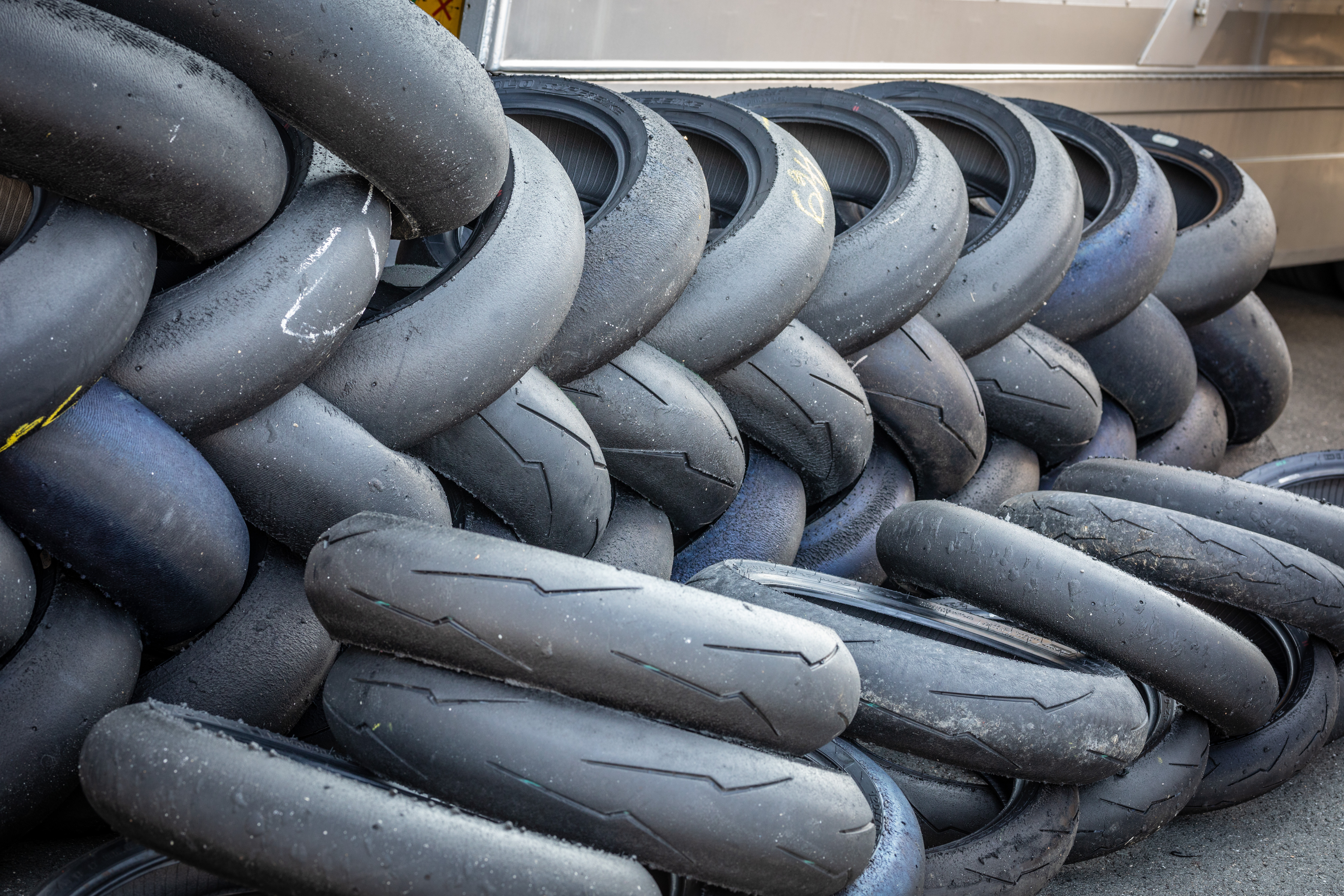 Pirelli-Förderung für IDM-Champions: Wildcards für Mikhalchik, Enderlein und Erhard