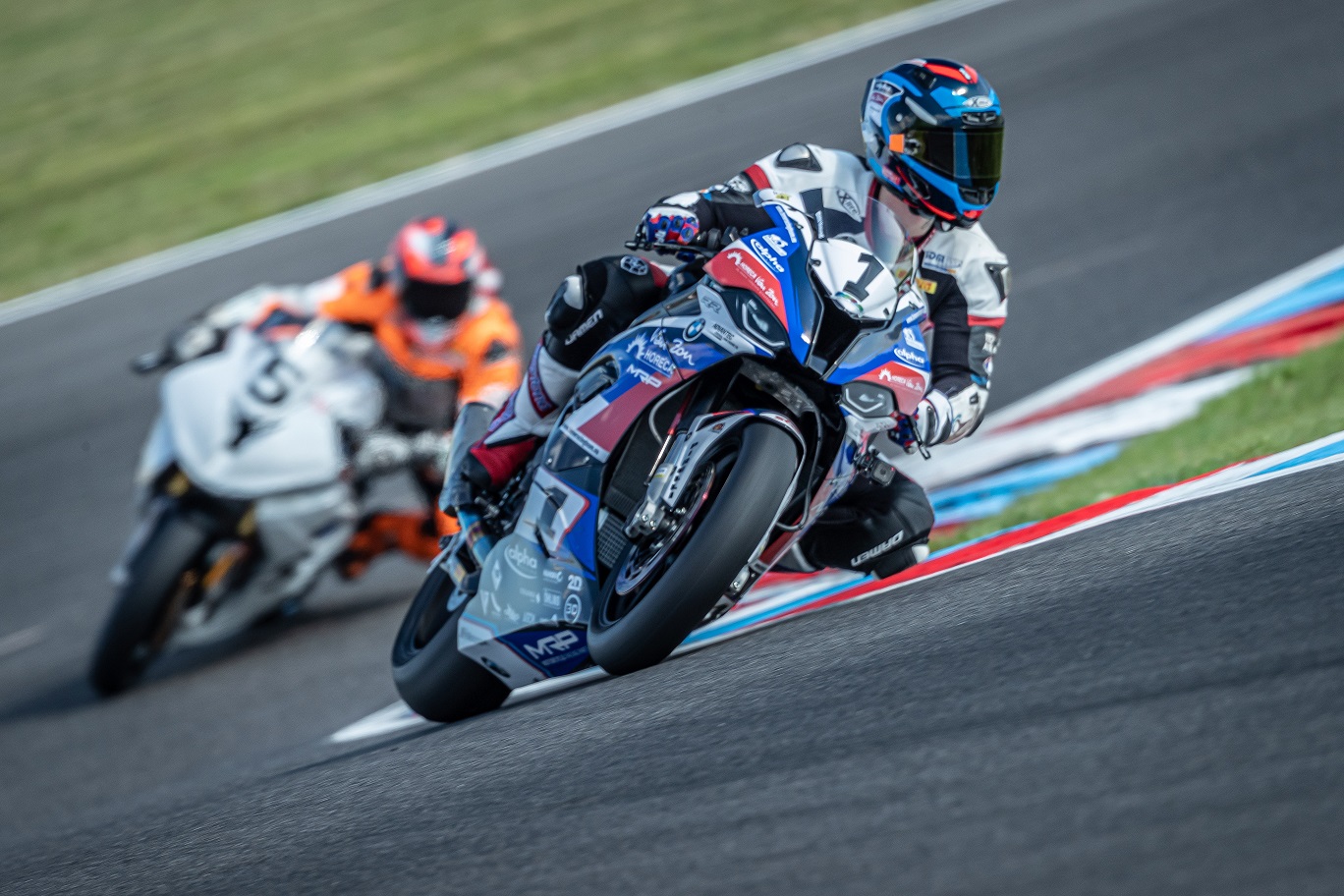 IDM Superbike 1000:  Mikhalchik holt die Pole Position
