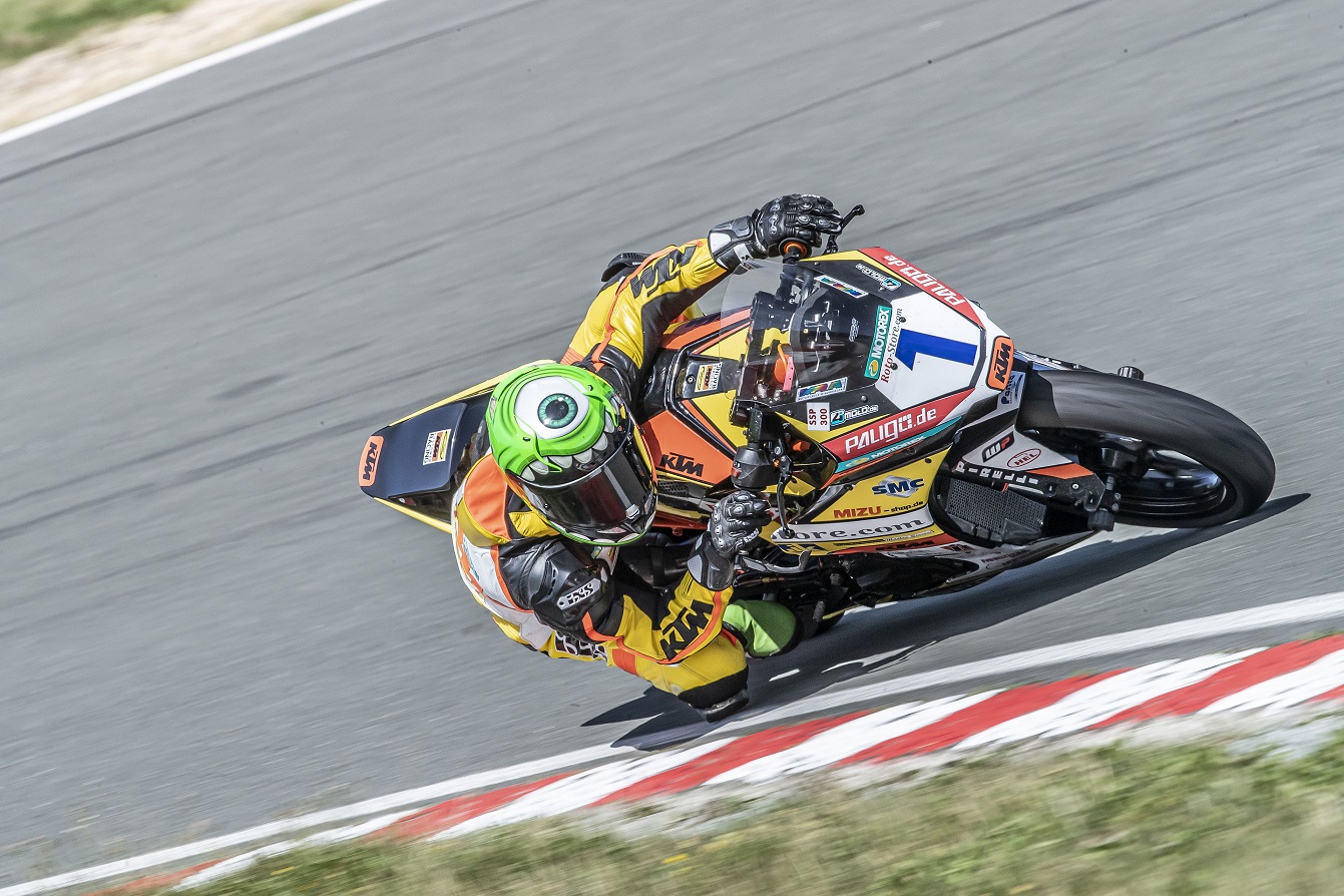IDM Supersport 300: Titelverteidiger Toni Erhard hofft in Schleiz auf Trendwende