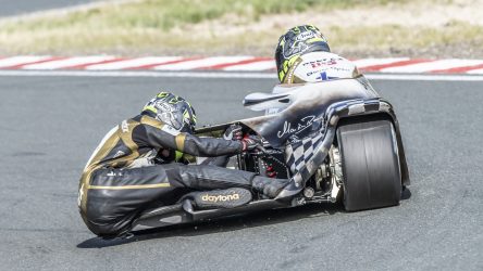 IDM Sidecar: Reeves und Hirschi im 1. Qualifying vorn