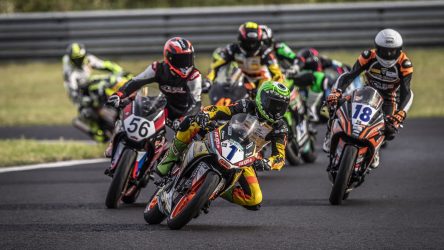 IDM Supersport 300: Pole Position für den WM-Gast aus Holland