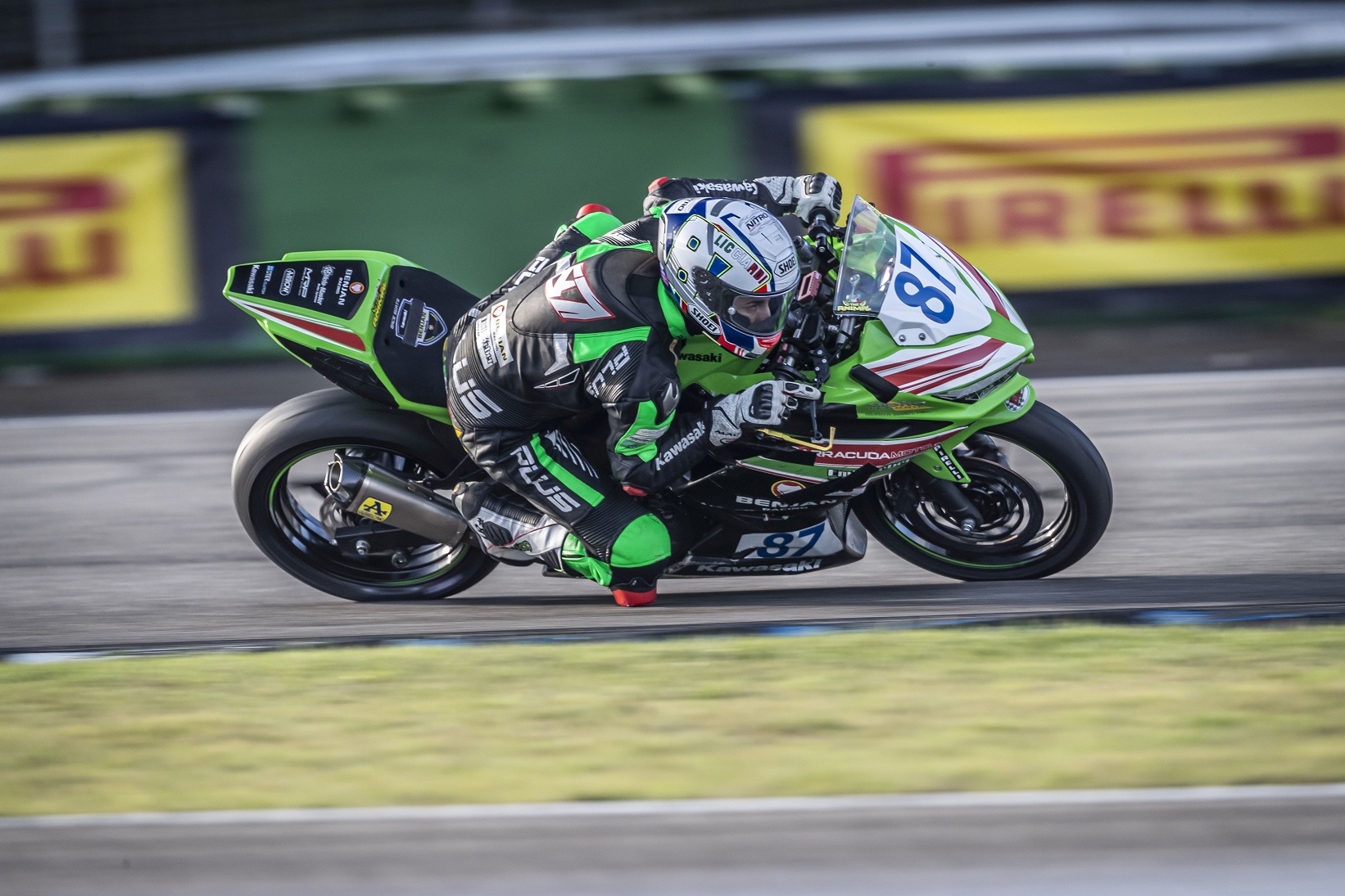 IDM Supersport 300: Leader Licciardi erobert in der letzten Minute die Pole
