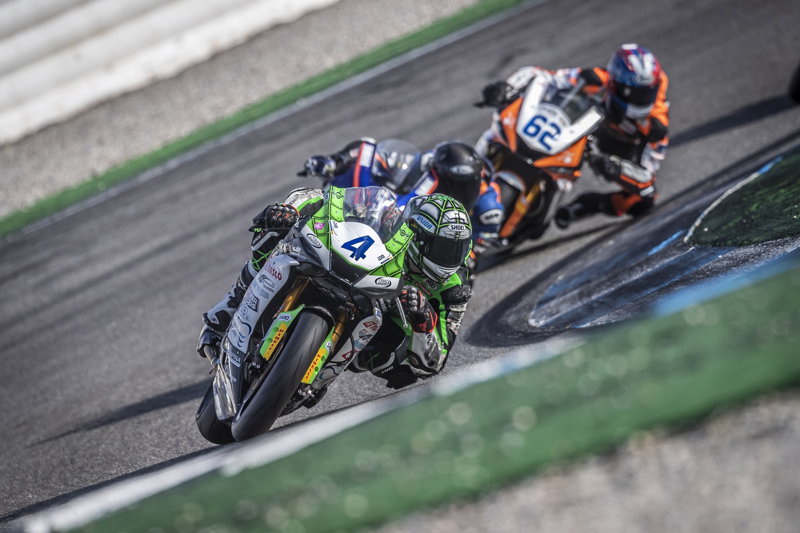 IDM Supersport 600: Buchner siegt und Enderlein sitzt am Mikro