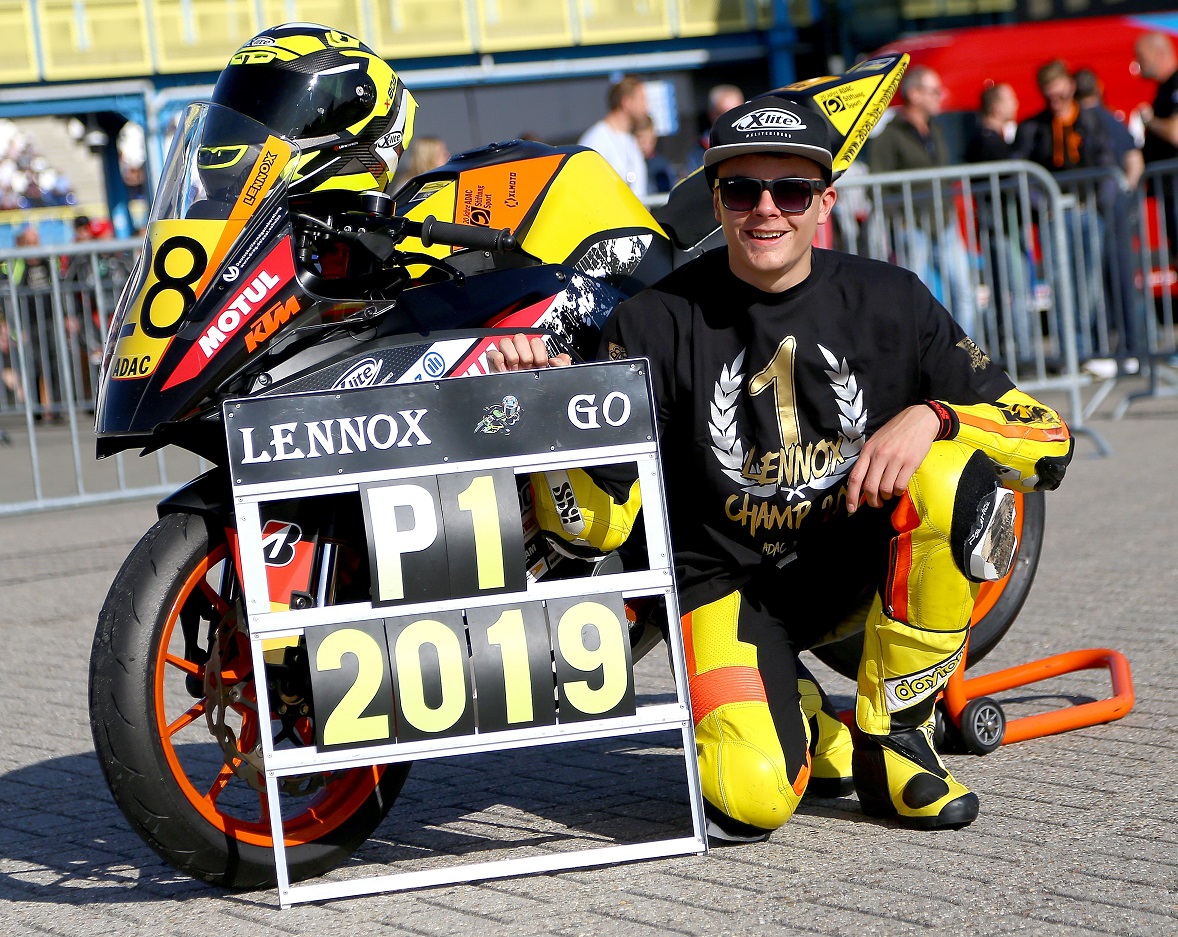 IDM Supersport 300: ADAC-Junior-Cup-Sieger Lennox Lehmann statt Toni Erhard