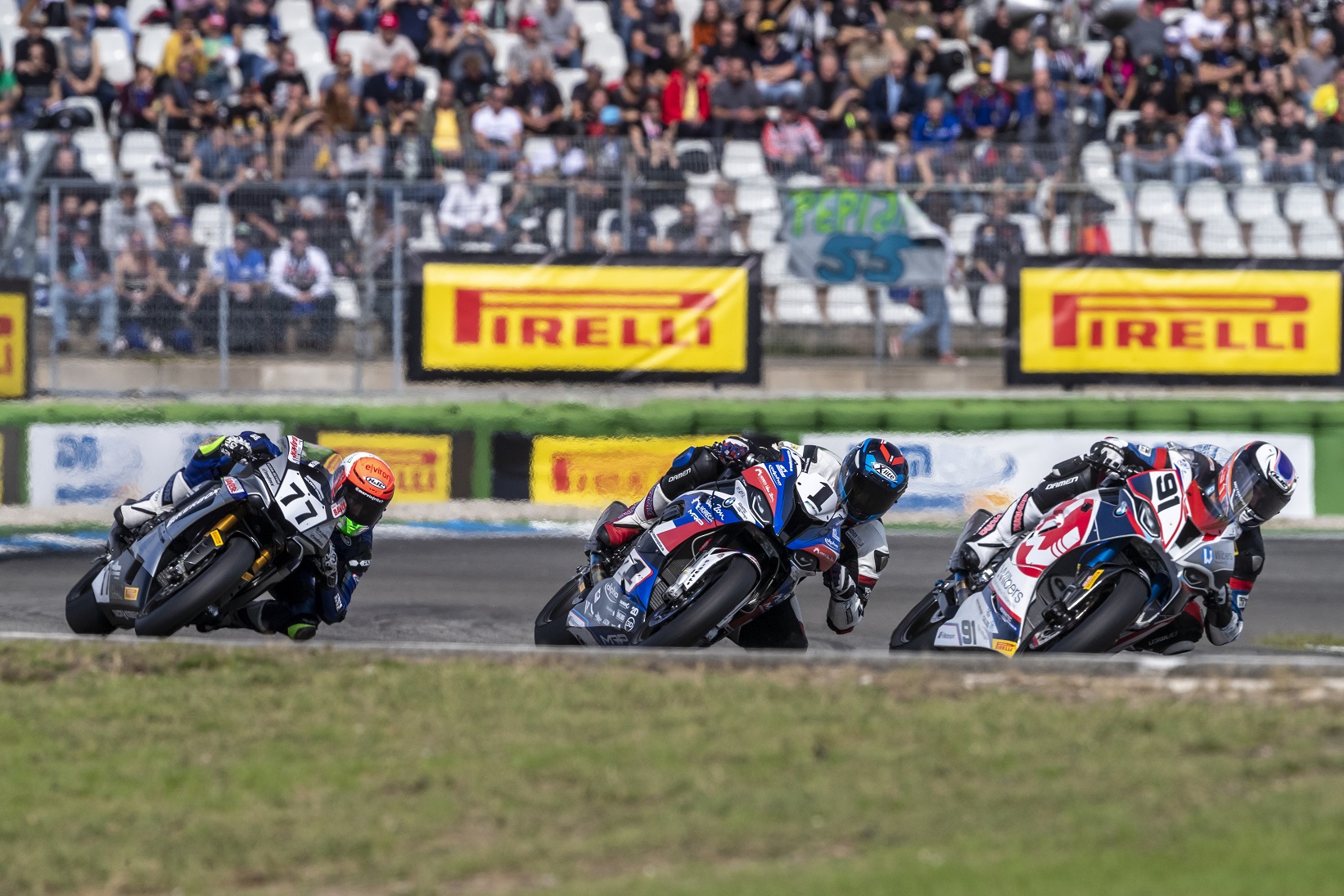 IDM Superbike 1000: Yamaha-Sieg in der Königsklasse durch Marvin Fritz