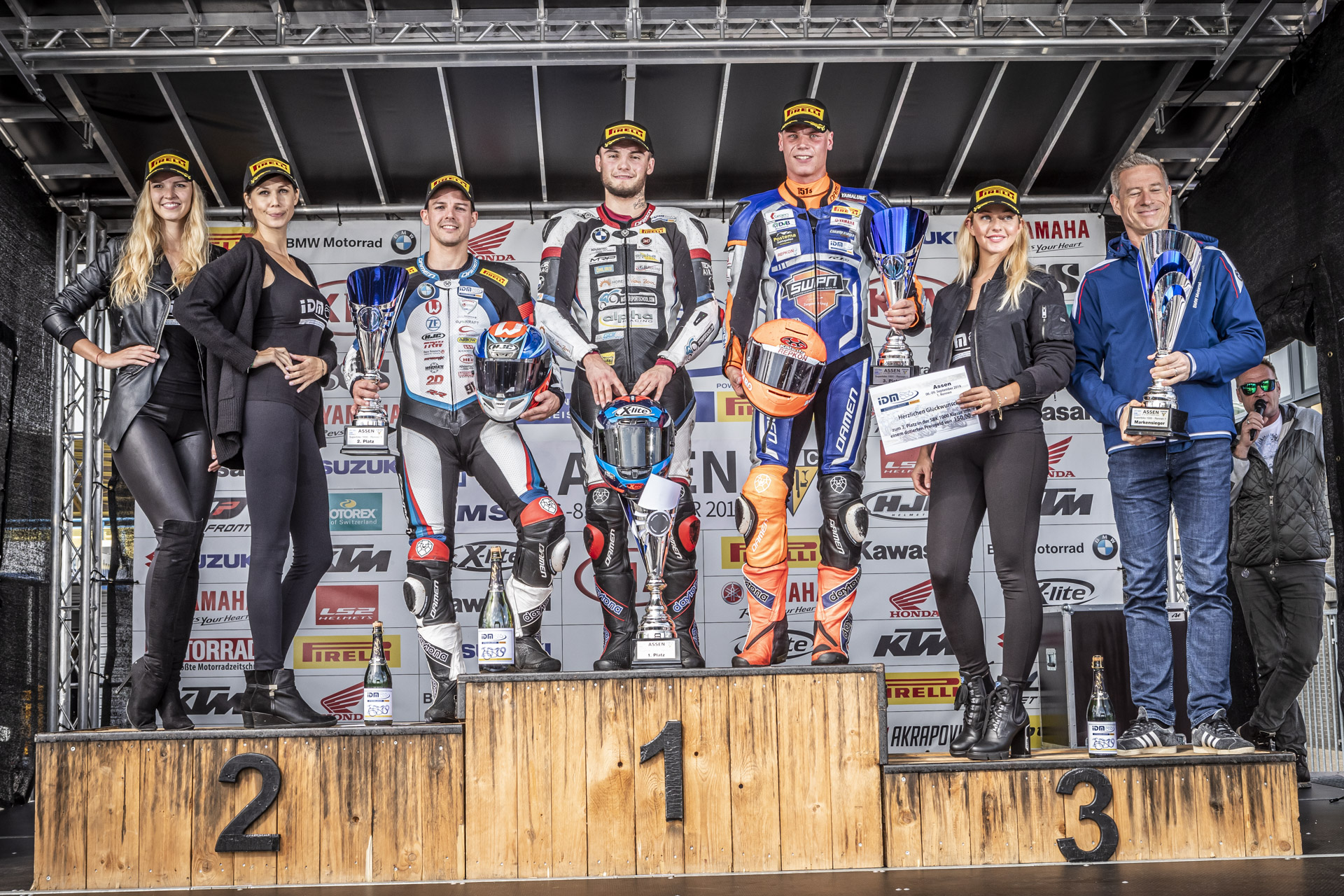 IDM Superbike 1000: Mikhalchik hat im ersten Assen-Lauf alles unter Kontrolle