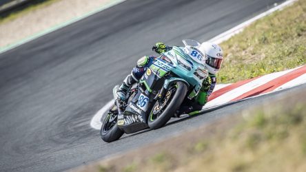 IDM Supersport 300: Micky Winkler und sein Rendezvous mit der Kawasaki