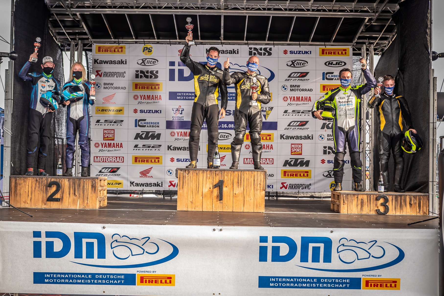 IDM Sidecar:  Siege für Schlosser und Roscher, Reeves bleibt stehen