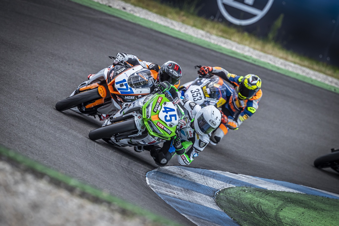 IDM Supersport 300: Die Technik der Motorräder und alle Fahrer