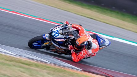 IDM Supersport 300: Melvin van der Voort sichert sich seine erste Pole