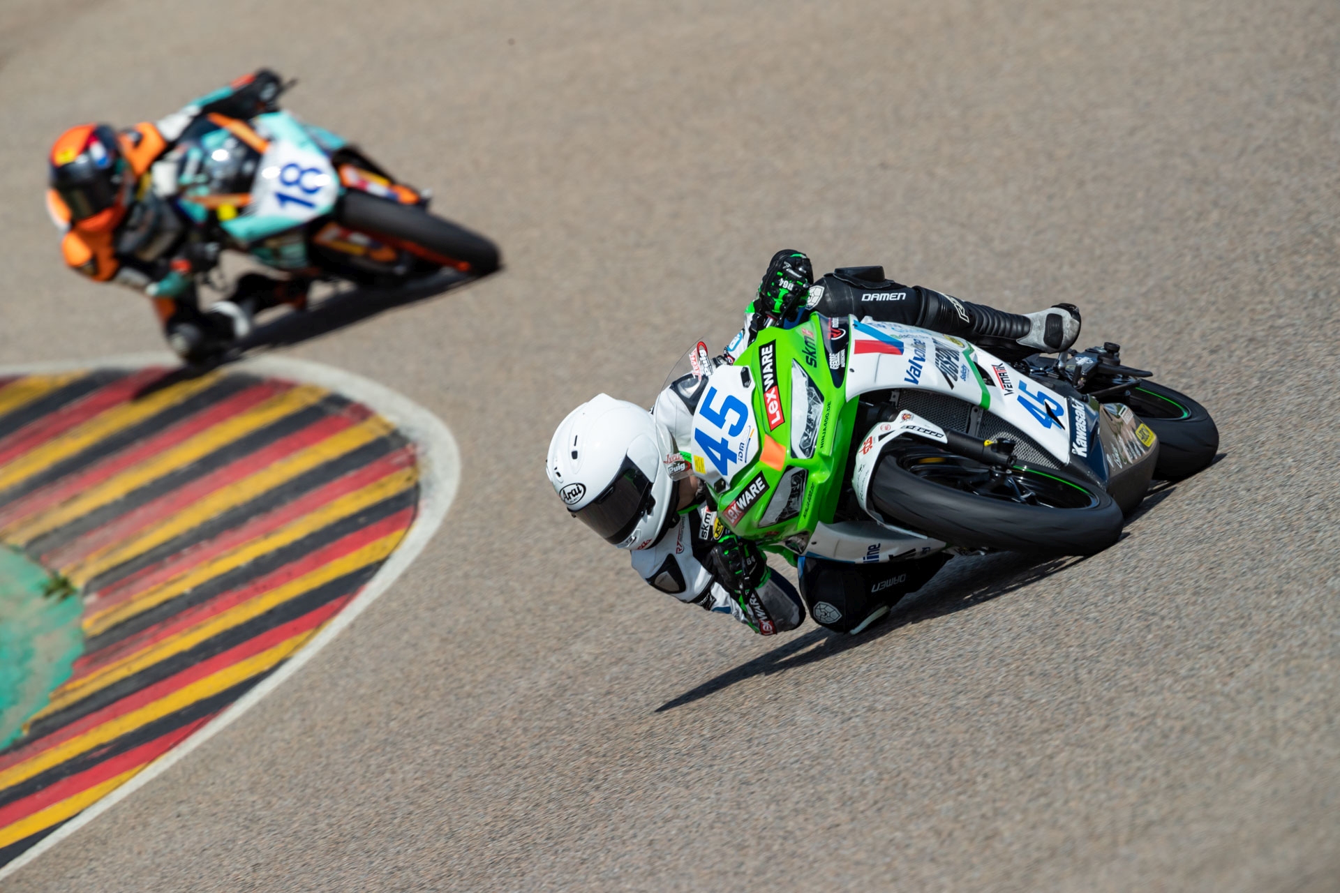 IDM Supersport 300: De Vleeschauwer auf der vorläufigen Pole Position