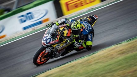 IDM Supersport 300: Erster Erfolg für Dirk Geiger