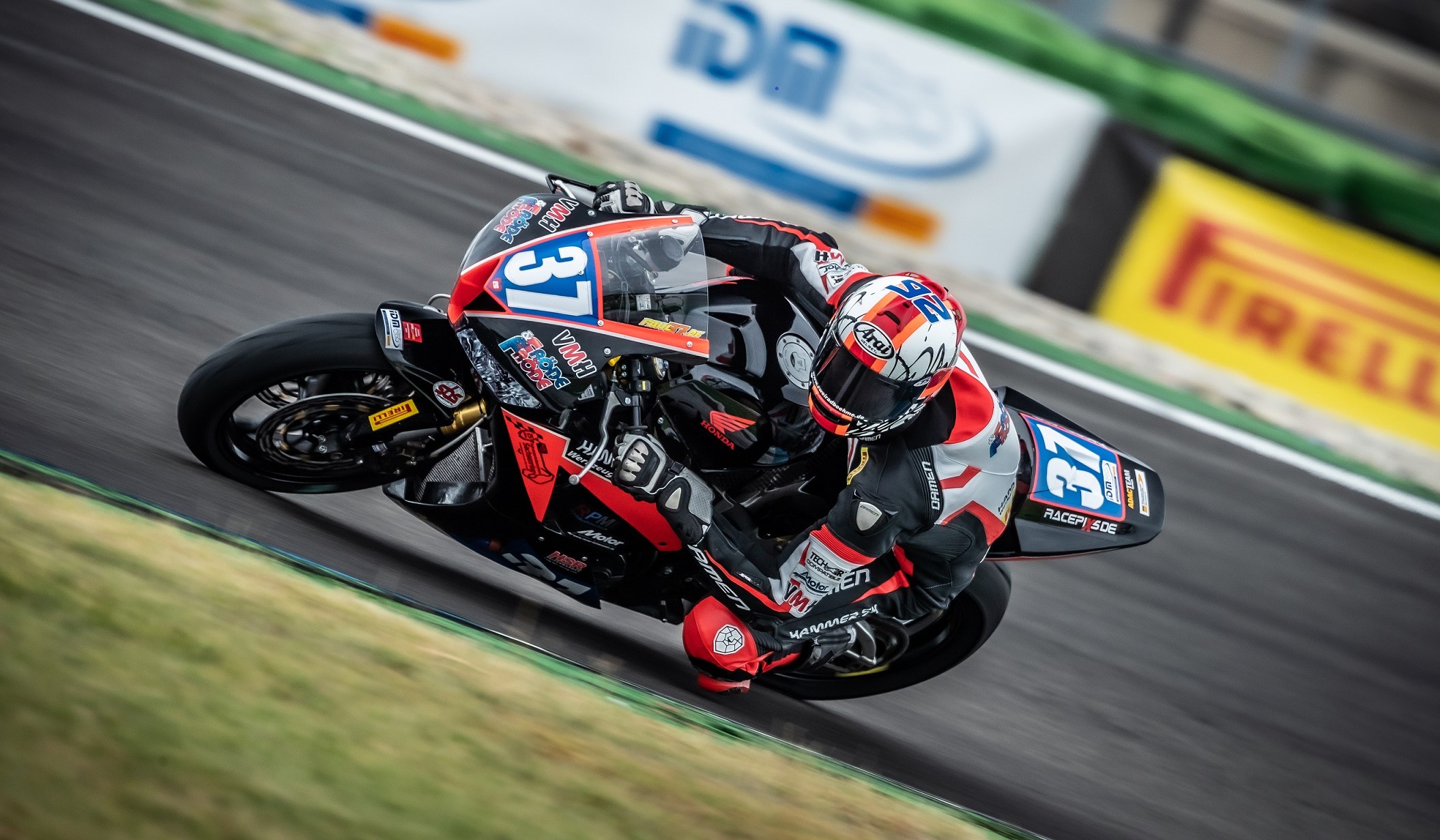 IDM Superstock 600: Fröde bleibt an der Spitze, Jähnigs Einspruch verworfen