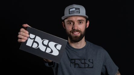 IDM: Partner iXS rüstet Jonas Folger in der WorldSBK aus