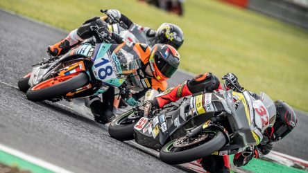 IDM SSP 300: Erhard stürmt auf die Pole