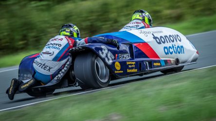 IDM Sidecar: Sattler/Schmidt bei Heimrennen auf Pole