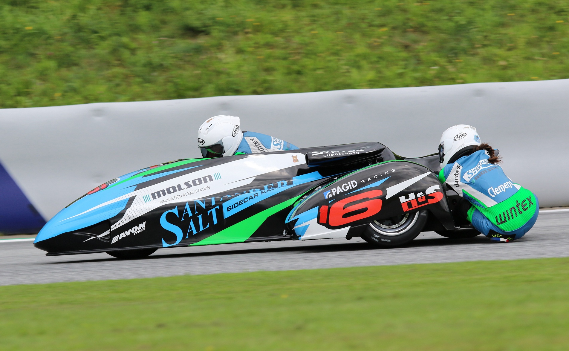 IDM Sidecar: Ellis auf Pole, Sattler/Schmidt machen weiter