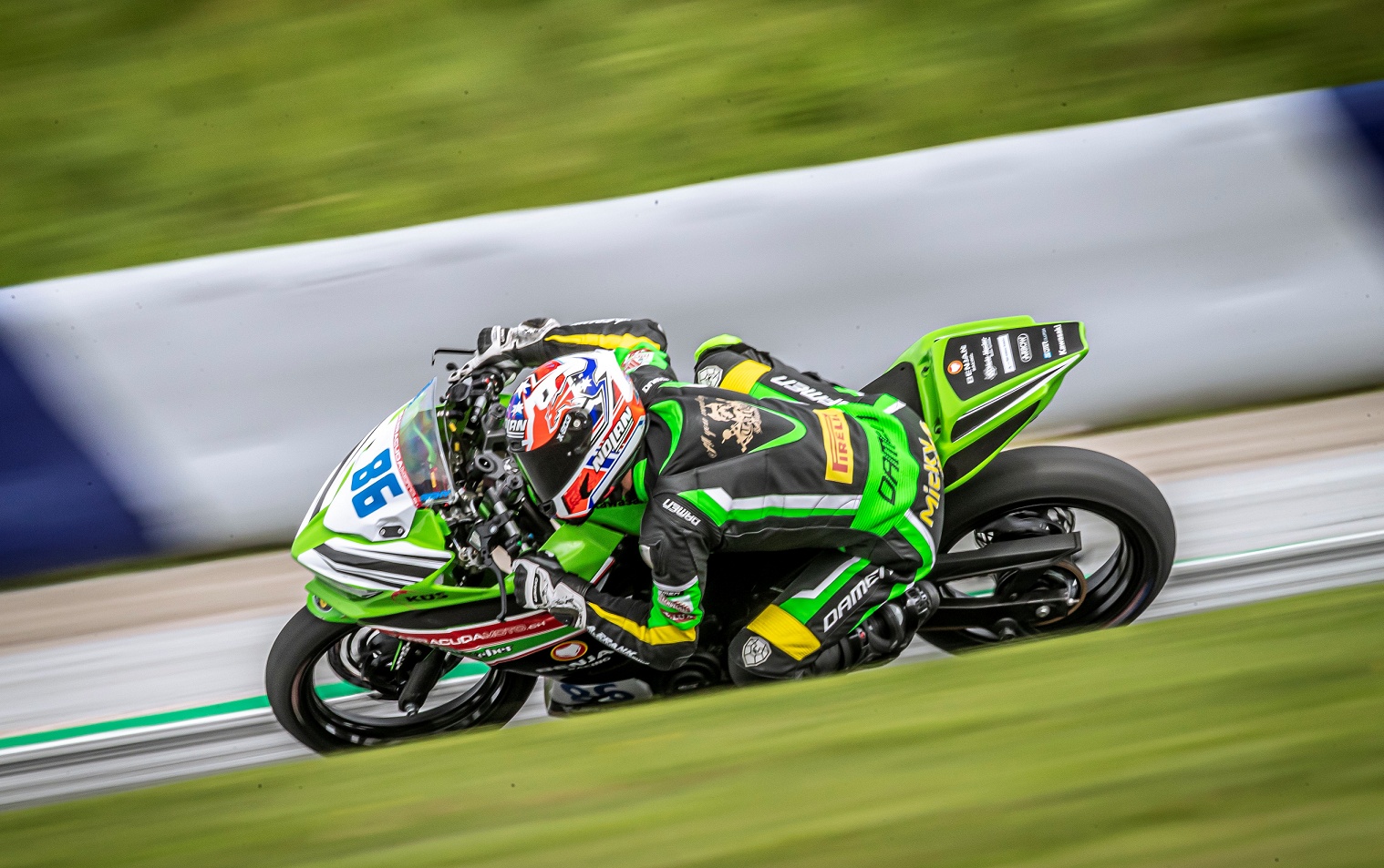IDM SSP 300: Winkler erobert seine erste Pole Position