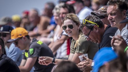 IDM: Live, in Farbe und hautnah zum Finale