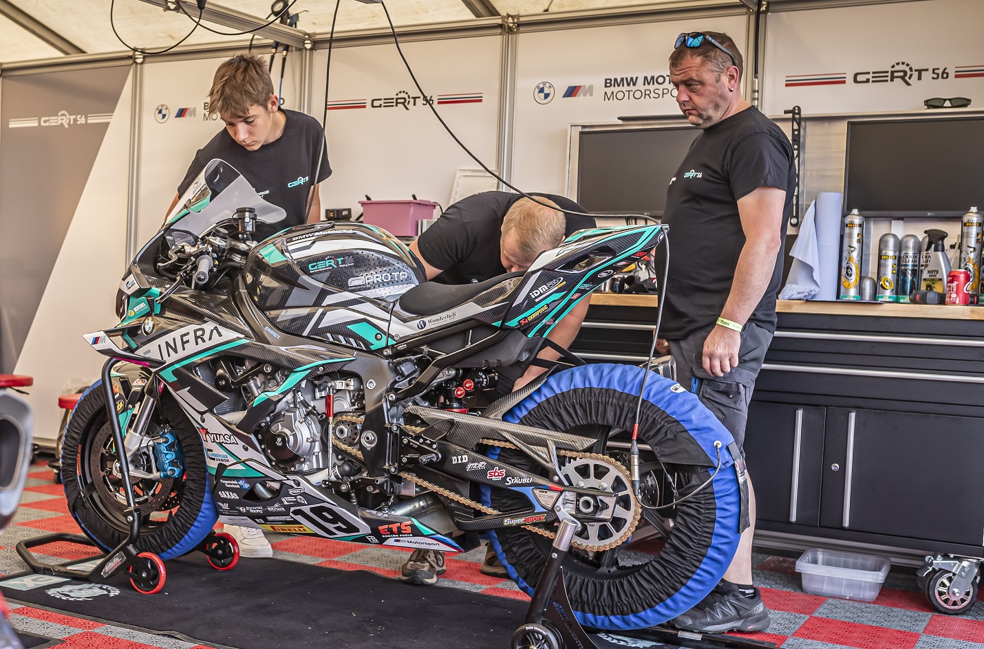 IDM SBK: Leistung und mehr Sicherheit im Reglement fixiert