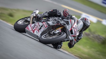 IDM SBK: Drei Fahrer für Hertrampf auf Yamaha am Start