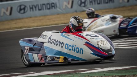IDM Sidecar: Reeves und Rousseau marschieren auf die Pole