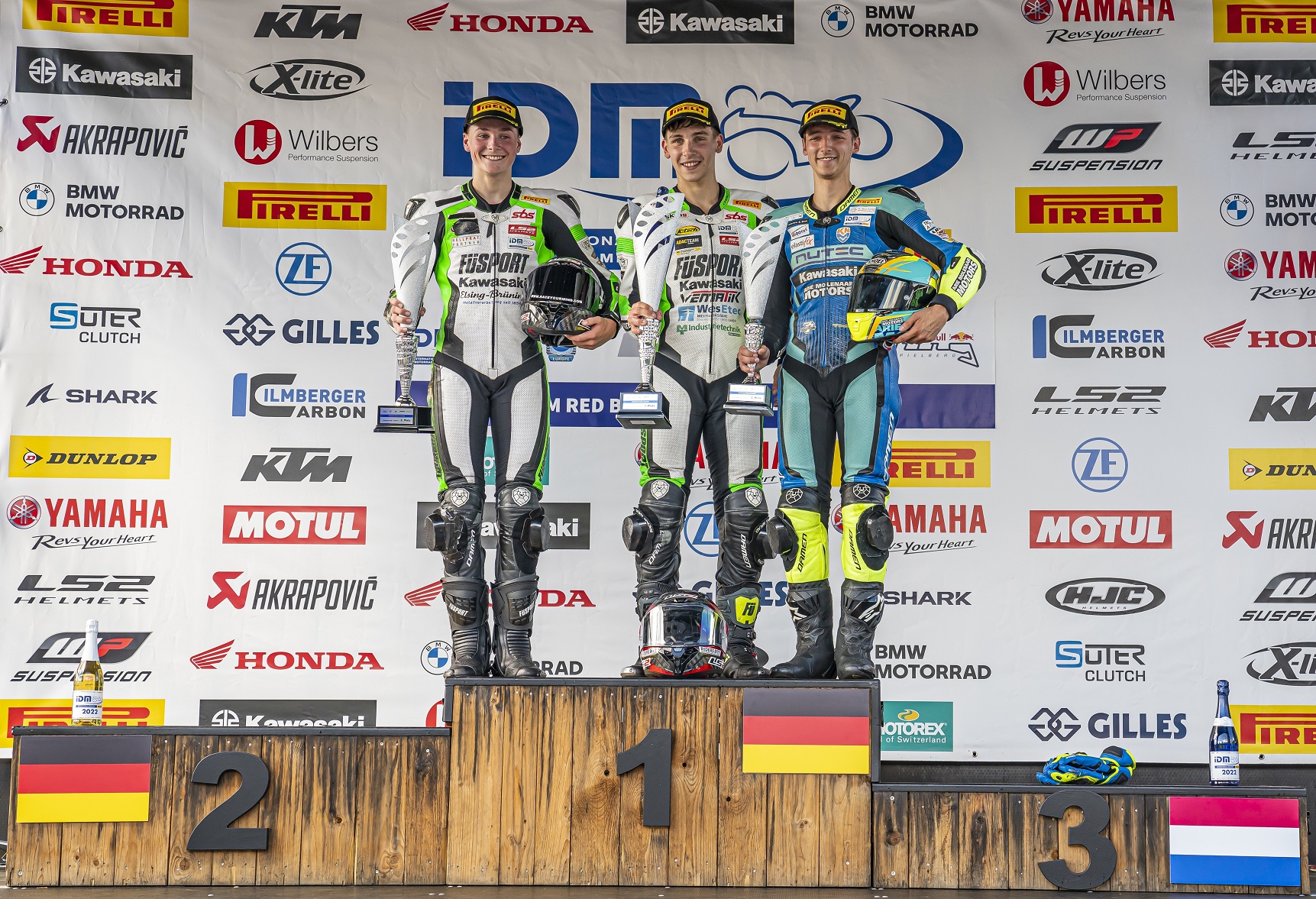 IDM SSP 300: Siebdrath gewinnt Chaosrennen und führt