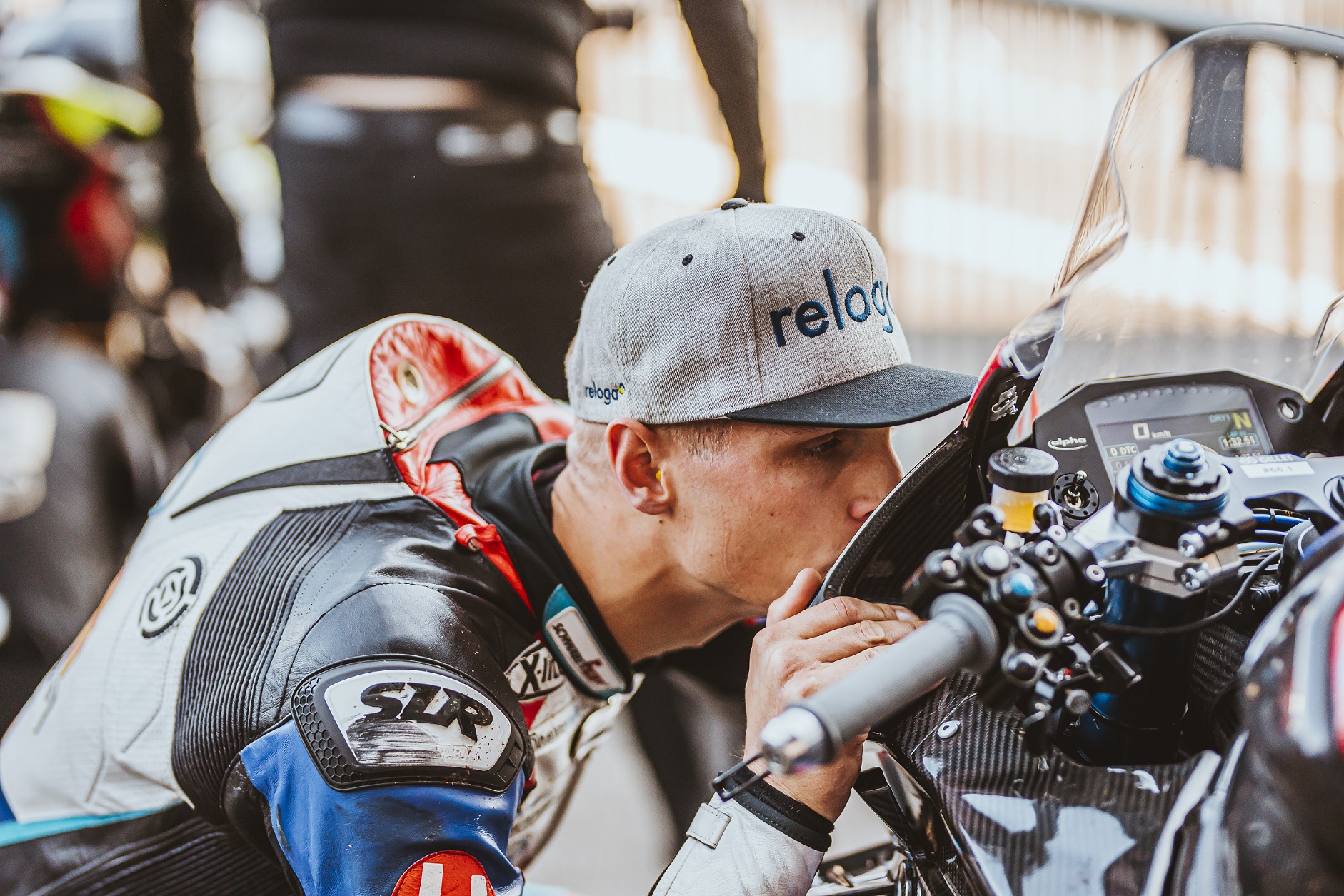 IDM SBK: Alt fährt im Qualifying die Krallen aus – Pole